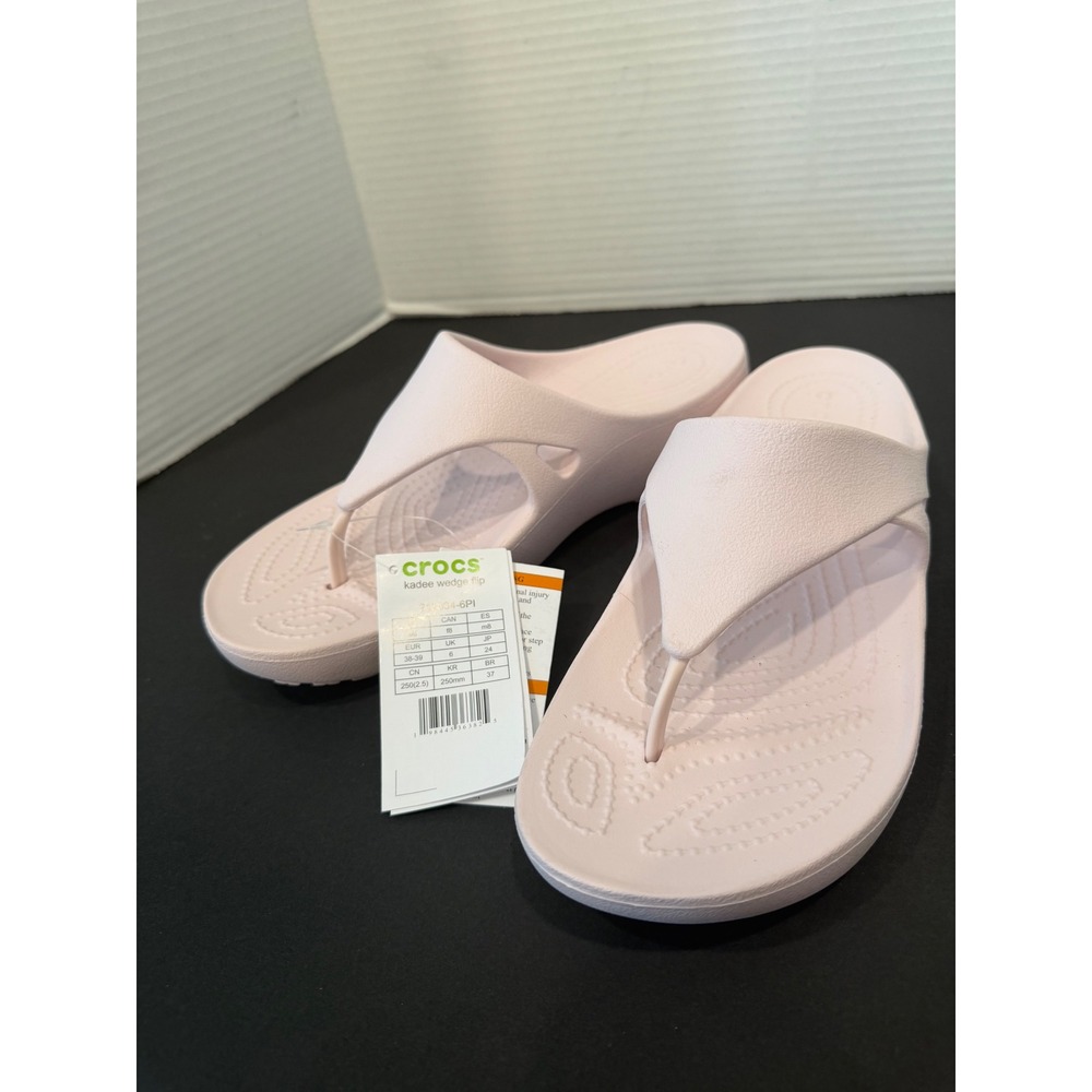 Crocs Kadee II NWT Pink Blush Summer Beach Comfort Thong Flip Flop Sandals Sz 8